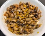 A picture of step 2 of Lobia salad.