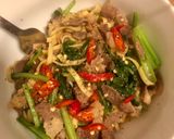 Hình bước làm 4 của món Mì trứng xào thịt bò