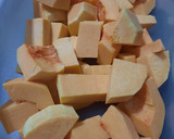 Foto del paso 1 de la receta: Merluza al horno (filet) cubos de zapallo y papines