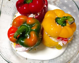 Foto del paso 4 de la receta: Pimientos tricolor rellenos con pavo y queso azul