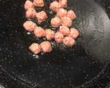 Foto del paso 1 de la receta: Arroz en paella de costillas con alcachofas y habitas