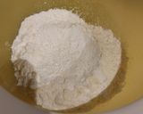 Une image de l'étape 7 de Gâteau aux noix et miel.