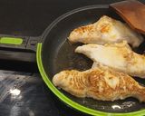 Foto del paso 3 de la receta: Tintorera a la plancha con Piquillos y Pesto