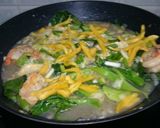 A picture of step 3 of Shrimp And Choy Sum With Jackfruit In Egg Broth.