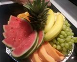 A picture of step 1 of Colorful Fruit Platter.