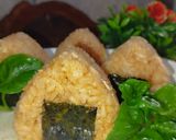 Foto langkah ke 5 dari resep Onigiri Nasi Rendang.