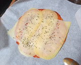 Foto del paso 3 de la receta: Pizza de pulpo, palitos de cangrejo y verdura