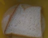 A picture of step 3 of Toast mayai.