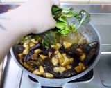 【蔬菜。杏鮑菇】三杯皮蛋杏鮑菇米血糕的食譜步驟6照片