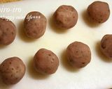 A picture of step 3 of White Sakura Mochi (Cherry Blossom Rice Cakes).