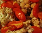 Foto del paso 7 de la receta: Ensalada tibia de coliflor, garbanzos y tomates