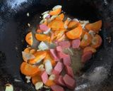 Foto langkah ke 2 dari resep Bihun Goreng Jamur Kuping.