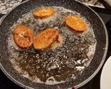 Foto del paso 8 de la receta: Torrijas caramelizadas con azúcar y canela 🆚 mermelada de arándanos