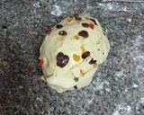 A picture of step 6 of Hot cross buns.