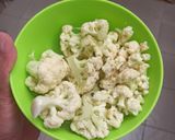 Foto langkah ke 1 dari resep Cauliflower Fried Rice.