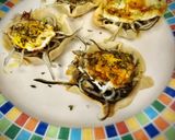 Foto del paso 5 de la receta: Cestitas de gulas al ajillo con falso huevo de codorniz