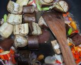Foto langkah ke 4 dari resep Oseng Terong Tahu Pedas Tanpa Minyak (Diet Food).