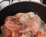 Foto del paso 2 de la receta: Pollo al vino y arroz con atún