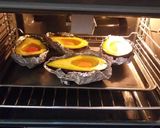 Foto langkah ke 4 dari resep Baked Avocado.