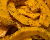 Foto del passaggio 3 della ricetta Zucca al forno con spezie e pecorino