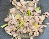 Hình bước làm 3 của món Chinese : Đùi gà lóc xương xào