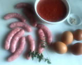 Foto del paso 1 de la receta: Salchichas con tomate y huevo