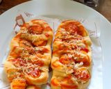 Foto langkah ke 6 dari resep Caterpillar Bread.