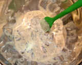Foto del paso 4 de la receta: Turrón de chocolate blanco y galletas Oreo