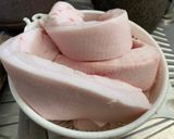 รูปขั้นตอนการทำที่ 1 ของ กากหมูเจียว 🐷
