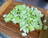 Une image de l'étape 2 de Salade d'endives à la mortadelle, concombre, tomate et mozzarella.