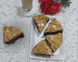 A picture of step 3 of Eggless Coffee dalgono cake with dalgona cold coffee.