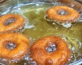 A picture of step 4 of Chocolate doughnut.