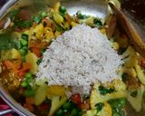 A picture of step 5 of Vegetable Teheri from UP.