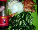 Foto langkah ke 1 dari resep Udang Tumis Cabe Ijo.