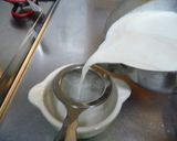 A picture of step 5 of Kinako Milk Agar Jello.