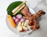 Foto langkah ke 2 dari resep Ayam goreng bumbu lengkuas.