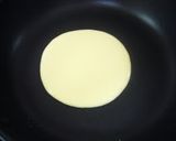A picture of step 3 of Soft and Chewy Dorayaki.