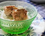 A picture of step 4 of Sweet Onion & Steamed Chicken with Umeboshi and Mayonnaise.