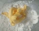 Foto langkah ke 1 dari resep Honey buttermilk biscuit.