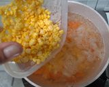 Foto langkah ke 2 dari resep Sayur Bening Daun Kelor Wortel Jagung.