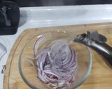 Foto del paso 4 de la receta: Ceviche de reineta con chips de platanoise