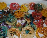 A picture of step 19 of Lotus flower cookies.