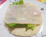Foto del paso 2 de la receta: Wrap con huevos revueltos
