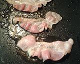 A picture of step 1 of Cinnamon bacon and eggs.