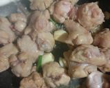 รูปขั้นตอนการทำที่ 5 ของ ไก่ตุ๋นน้ำแดงและเห็ดหอม (Anhui Braised Chicken with Mushrooms)
