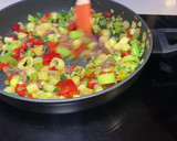 Foto del paso 4 de la receta: Tortilla de verduras y anchoas