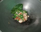 Foto langkah ke 3 dari resep Tumis Jamur Tiram Tahu Kuning.