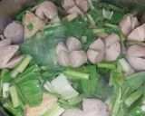 Foto langkah ke 3 dari resep Sup Pangsit & Bakso.