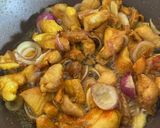 Gambar langkah 2 resipi Ayam Goreng Kunyit.