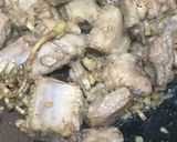 รูปขั้นตอนการทำที่ 7 ของ ข้าวต้มซี่โครงหมูสับเห็ดหอม